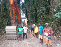 Tahan Satu Unit Excavator Di Tambang Emas Ilegal, Masyarakat Adat Minta Pangdam Kasuari Klarifikasi Keterlibatan Oknum TNI