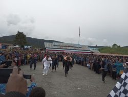 Unik Dan Menarik, Lomba Lari 50 Meter Sambil Dukung Istri Di Pegaf Ramaikan HUT RI ke 78 Tahun