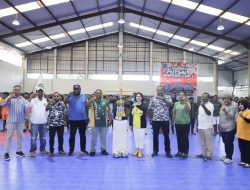 Ketua TP PKK Papua Barat Apresiasi Turnamen Futsal Bapera Cup I Antar Asrama Mahasiswa Di Manokwari