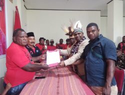 Daftar Ke PDI-P, Marthen Howay: Hari Ini Saya Nyatakan Siap Bertarung di Pilkada Maybrat 2024