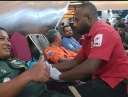 KOMLEKAD Kodam XVIII Kasuari Gandeng PMI Gelar Bakti Sosial Donor Darah