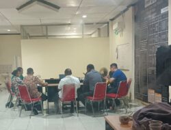 Santun dan Berwibawa, Hermus Indou Hadiri Undangan Klarifikasi Di Bawaslu Manokwari