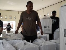 Hari kedua, KPU Distribusi Logistik ke TPS Di Distrik Warmare dan Tanah Rubuh