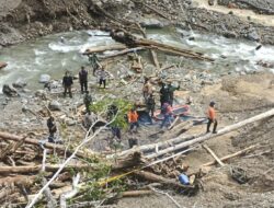 Tim Gabungan Temukan 6 Korban Banjir Bandang di Pegunungan Arfak